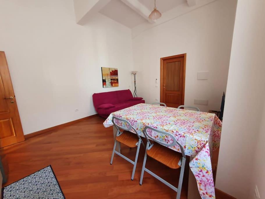 Stupenda Suite A Cagliari Piazza Galilei Exterior foto